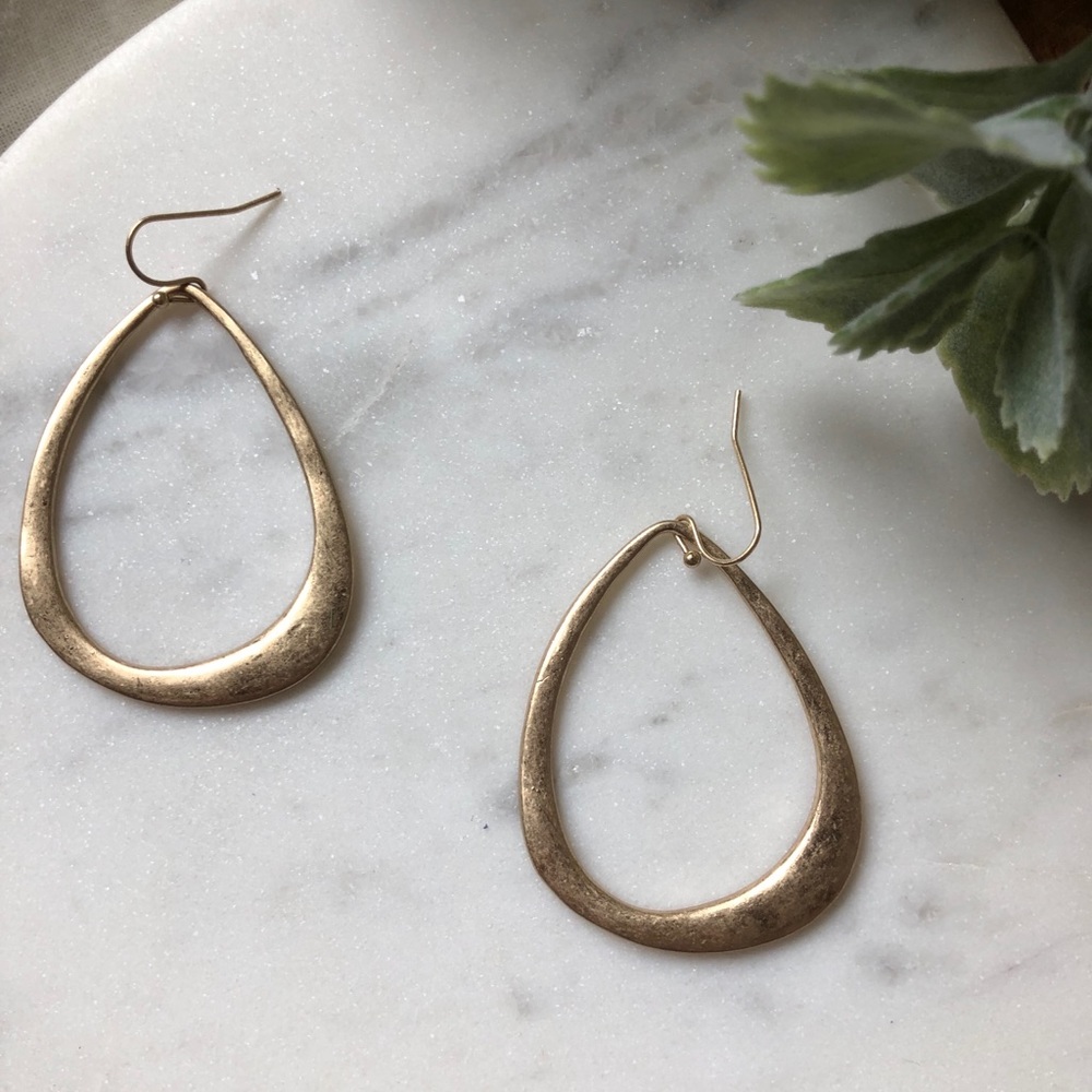 NWOT!! The Hazel - Vintage Hoop Earrings - Picture 3 of 5